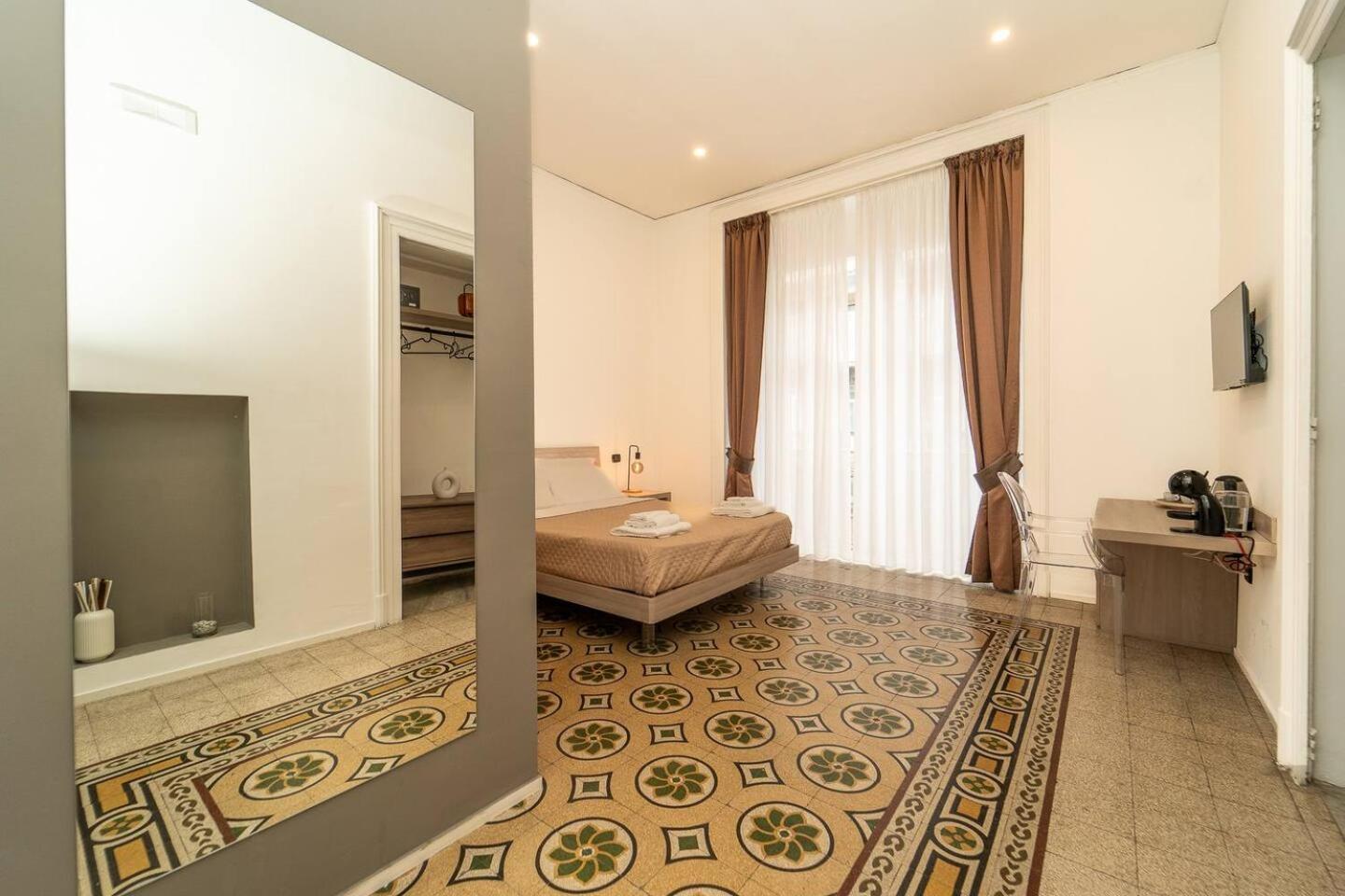 La Piazza Suite Nápoles Exterior foto